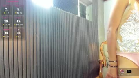 Snapshot of rebeca_2 chatting on 11/13/25, 12:15 rebeca_2 online show from 11/13/25, 12:15