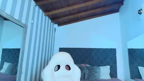 I invite you to my birthday on November 3th  online show from 01/07/25, 03:46