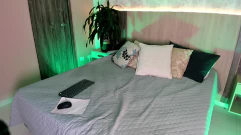 I invite you to my birthday on November 3th  online show from 03/17/26, 08:01