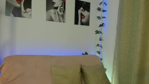 Rebeca Marchetti online show from 04/03/26, 06:17