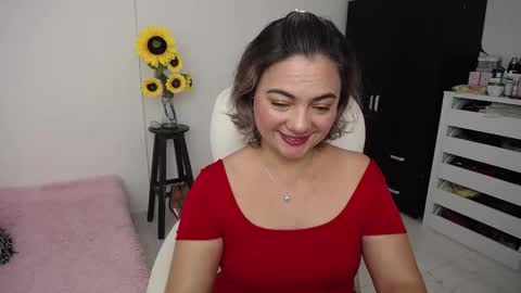 Snapshot of rebeca_milf chatting on 12/16/24, 02:16 REBECA online show from 12/16/24, 02:16