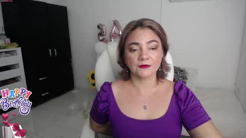 Snapshot of rebeca_milf chatting on 01/16/25, 10:55 REBECA online show from 01/16/25, 10:55