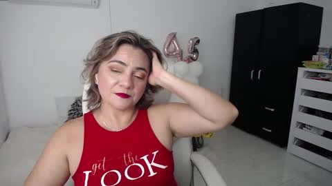 Snapshot of rebeca_milf chatting on 01/26/25, 11:08 REBECA online show from 01/26/25, 11:08