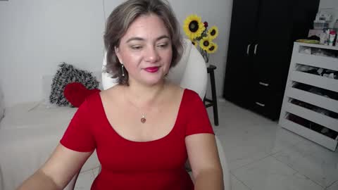 Snapshot of rebeca_milf chatting on 03/11/25, 11:55 REBECA online show from 03/11/25, 11:55