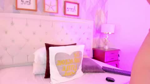 Rebeca Whatsson online show from 02/20/26, 11:22