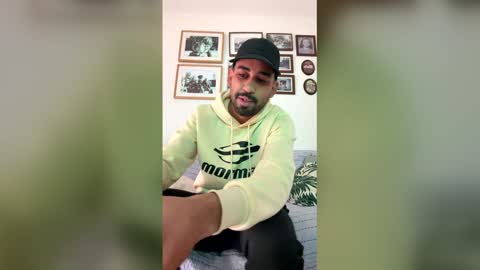 rebecaecalebe online show from 01/10/26, 01:57