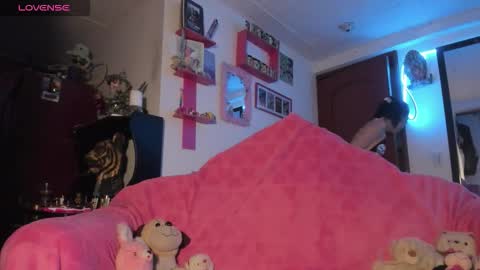 Snapshot of rebecahart chatting on 03/01/26, 11:18 Rebecca online show from 03/01/26, 11:18