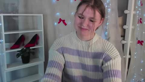 rebecca_____ online show from 01/09/25, 12:35