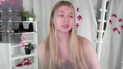 rebecca_____ online show from 02/25/25, 09:35