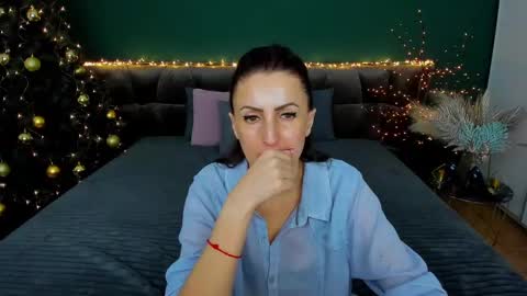 Snapshot of rebecca_diamonds chatting on 01/10/25, 09:44 rebecca_diamonds online show from 01/10/25, 09:44