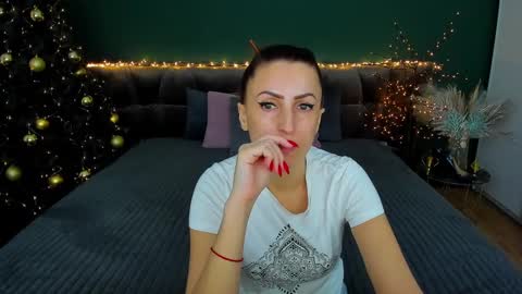 Snapshot of rebecca_diamonds chatting on 01/12/25, 06:06 rebecca_diamonds online show from 01/12/25, 06:06