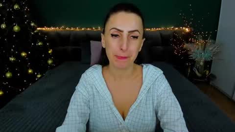 Snapshot of rebecca_diamonds chatting on 01/16/25, 09:16 rebecca_diamonds online show from 01/16/25, 09:16