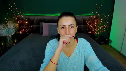 Snapshot of rebecca_diamonds chatting on 02/02/25, 09:40 rebecca_diamonds online show from 02/02/25, 09:40