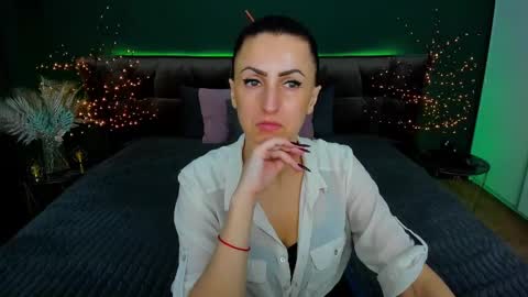 Snapshot of rebecca_diamonds chatting on 03/04/25, 06:26 rebecca_diamonds online show from 03/04/25, 06:26