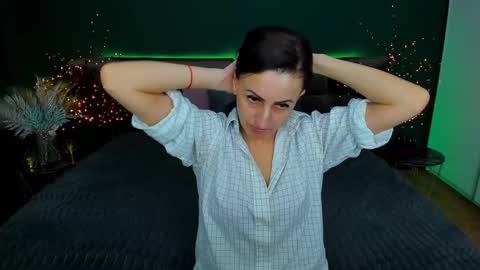 Snapshot of rebecca_diamonds chatting on 03/05/25, 09:49 rebecca_diamonds online show from 03/05/25, 09:49
