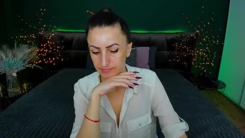 Snapshot of rebecca_diamonds chatting on 03/09/25, 06:50 rebecca_diamonds online show from 03/09/25, 06:50