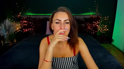 Snapshot of rebecca_diamonds chatting on 09/25/25, 07:12 rebecca_diamonds online show from 09/25/25, 07:12