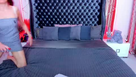 rebecca_diamonds online show from 04/12/26, 06:07