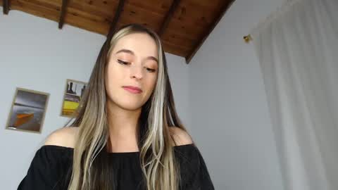 Snapshot of rebecca_johonsonn chatting on 01/26/25, 03:17 Becca Johnsoon online show from 01/26/25, 03:17