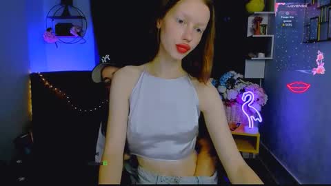 Snapshot of rebecca_smile_ chatting on 09/27/25, 12:48 rebecca_smile_ online show from 09/27/25, 12:48
