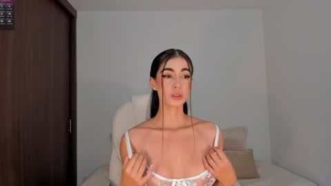 Rebecca online show from 01/30/25, 01:44