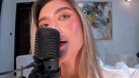 Snapshot of rebeccahudson_ chatting on 01/22/25, 09:57 Rebe online show from 01/22/25, 09:57