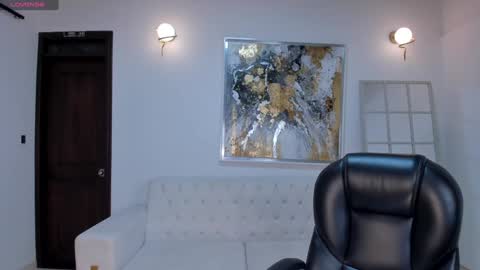 Snapshot of rebeccahudson_ chatting on 01/23/25, 03:16 Rebe online show from 01/23/25, 03:16