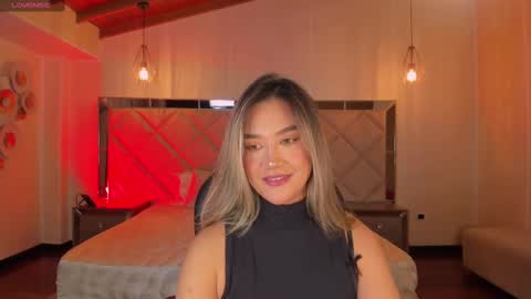 Snapshot of rebeccahudson_ chatting on 02/16/25, 03:15 Rebe online show from 02/16/25, 03:15