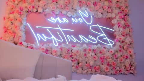 Snapshot of rebeccahudson_ chatting on 02/26/25, 08:26 Rebe online show from 02/26/25, 08:26