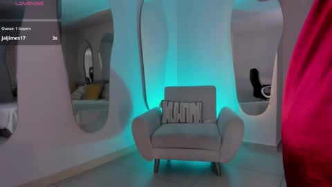 Snapshot of rebeccahudson_ chatting on 03/07/25, 06:13 Rebe online show from 03/07/25, 06:13