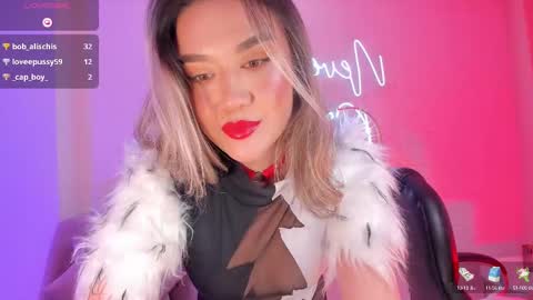 Snapshot of rebeccahudson_ chatting on 03/10/25, 03:23 Rebe online show from 03/10/25, 03:23