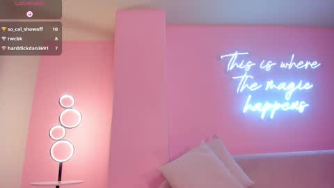 Snapshot of rebeccahudson_ chatting on 03/12/25, 09:02 Rebe online show from 03/12/25, 09:02