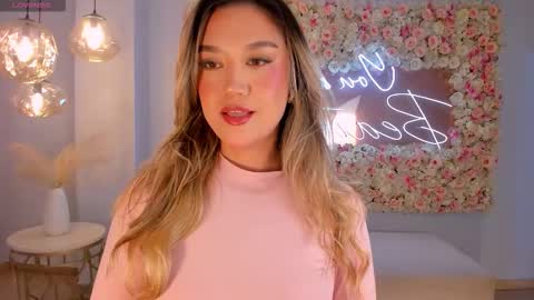 Snapshot of rebeccahudson_ chatting on 10/16/25, 06:53 Rebe online show from 10/16/25, 06:53