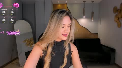 Rebe online show from 03/25/26, 07:42