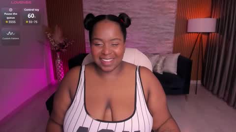 Snapshot of rebeka_spencer chatting on 02/13/26, 11:17 rebeka online show from 02/13/26, 11:17