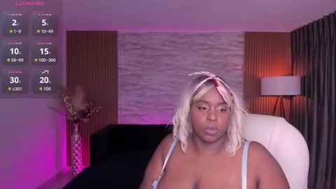 Snapshot of rebeka_spencer chatting on 02/14/26, 11:18 rebeka online show from 02/14/26, 11:18