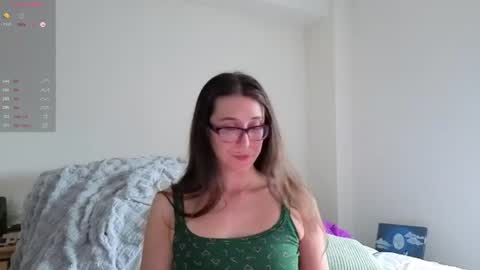 Snapshot of rebekahrayne_ chatting on 06/22/26, 09:34 Beks online show from 06/22/26, 09:34