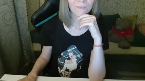 Snapshot of rebesaolset chatting on 09/30/25, 03:39 RebesaOlset online show from 09/30/25, 03:39