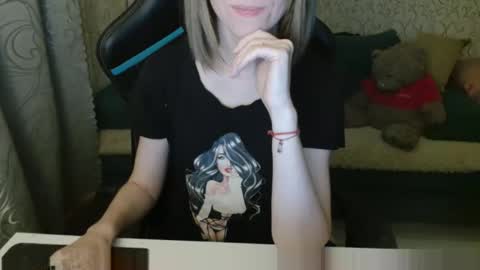 Snapshot of rebesaolset chatting on 10/04/25, 03:32 RebesaOlset online show from 10/04/25, 03:32