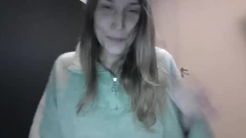 Keely KeKe Kiwi online show from 11/12/25, 02:23