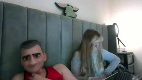 Snapshot of reca255 chatting on 12/20/25, 08:10 Angel and Demon online show from 12/20/25, 08:10