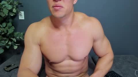 twitter REECET26 instagram RECCETAYLOR online show from 01/10/26, 01:57