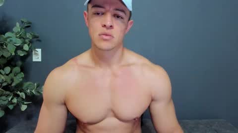 twitter REECET26 instagram RECCETAYLOR online show from 01/12/26, 01:05