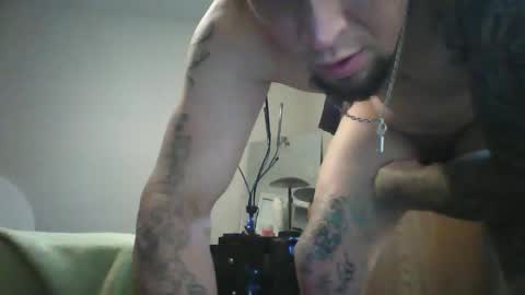 Snapshot of recka810 chatting on 04/23/26, 09:28 recka810 online show from 04/23/26, 09:28