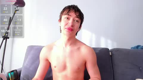 Snapshot of recklessalan chatting on 05/12/26, 04:20 Alan online show from 05/12/26, 04:20