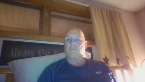 Mtn. Man online show from 10/07/25, 03:14