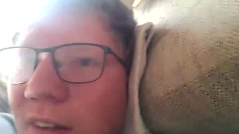 Snapshot of red454games454 chatting on 12/08/24, 06:39 zsax horny online show from 12/08/24, 06:39