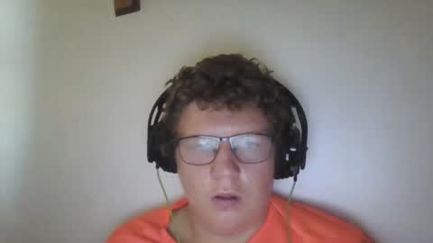 Snapshot of red454games454 chatting on 01/11/25, 06:01 zsax horny online show from 01/11/25, 06:01