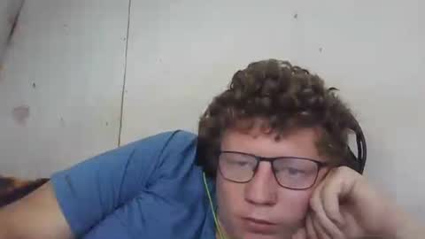 Snapshot of red454games454 chatting on 01/17/25, 08:22 zsax horny online show from 01/17/25, 08:22