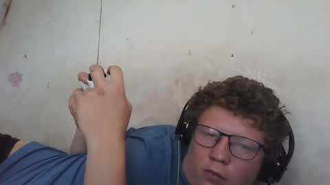 Snapshot of red454games454 chatting on 01/18/25, 01:41 zsax horny online show from 01/18/25, 01:41